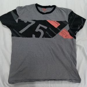 Mens xxl staple tee shirt